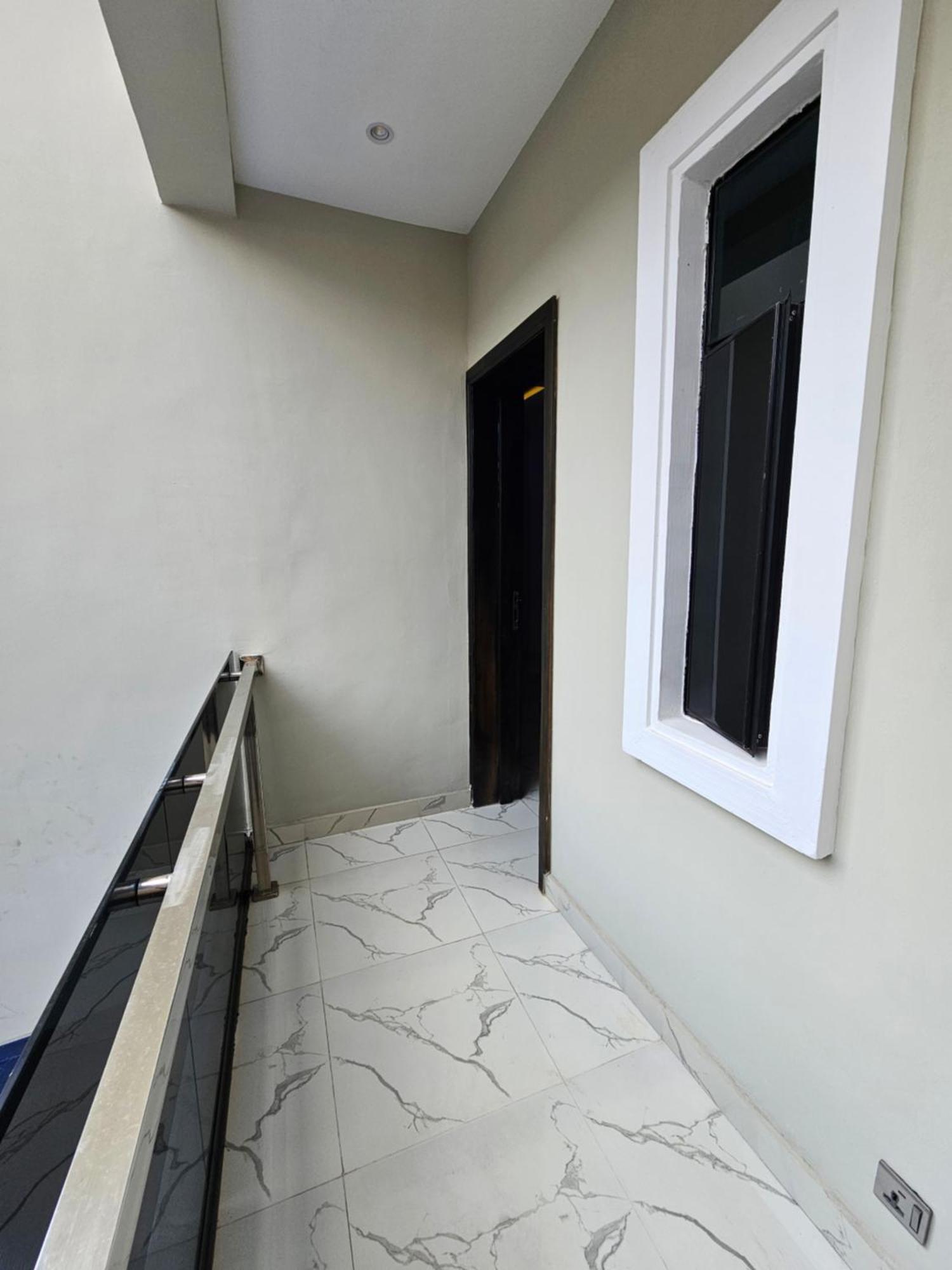 Sapphire Residences By Crystal Magodo อีเคจา ภายนอก รูปภาพ