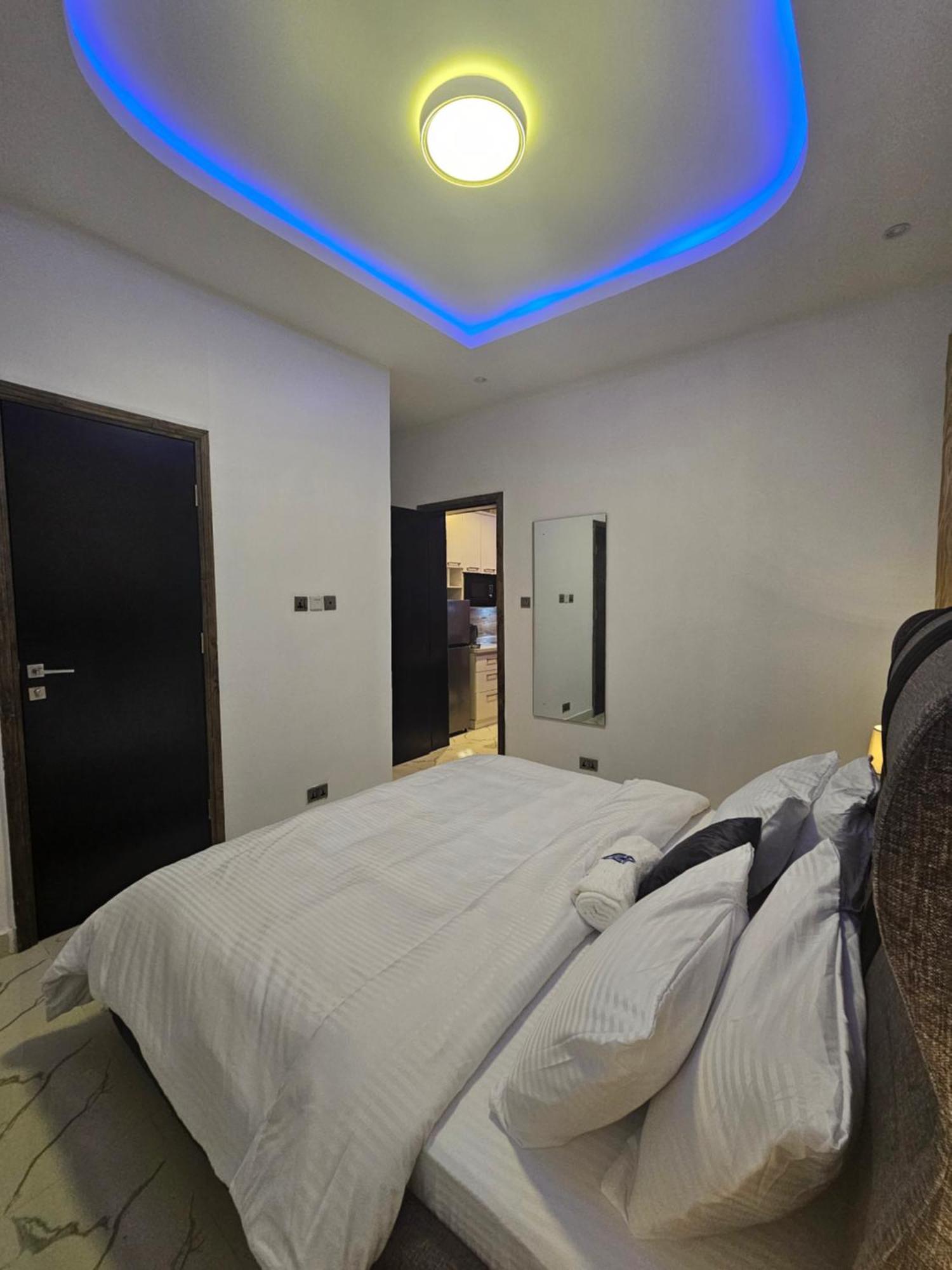Sapphire Residences By Crystal Magodo อีเคจา ภายนอก รูปภาพ