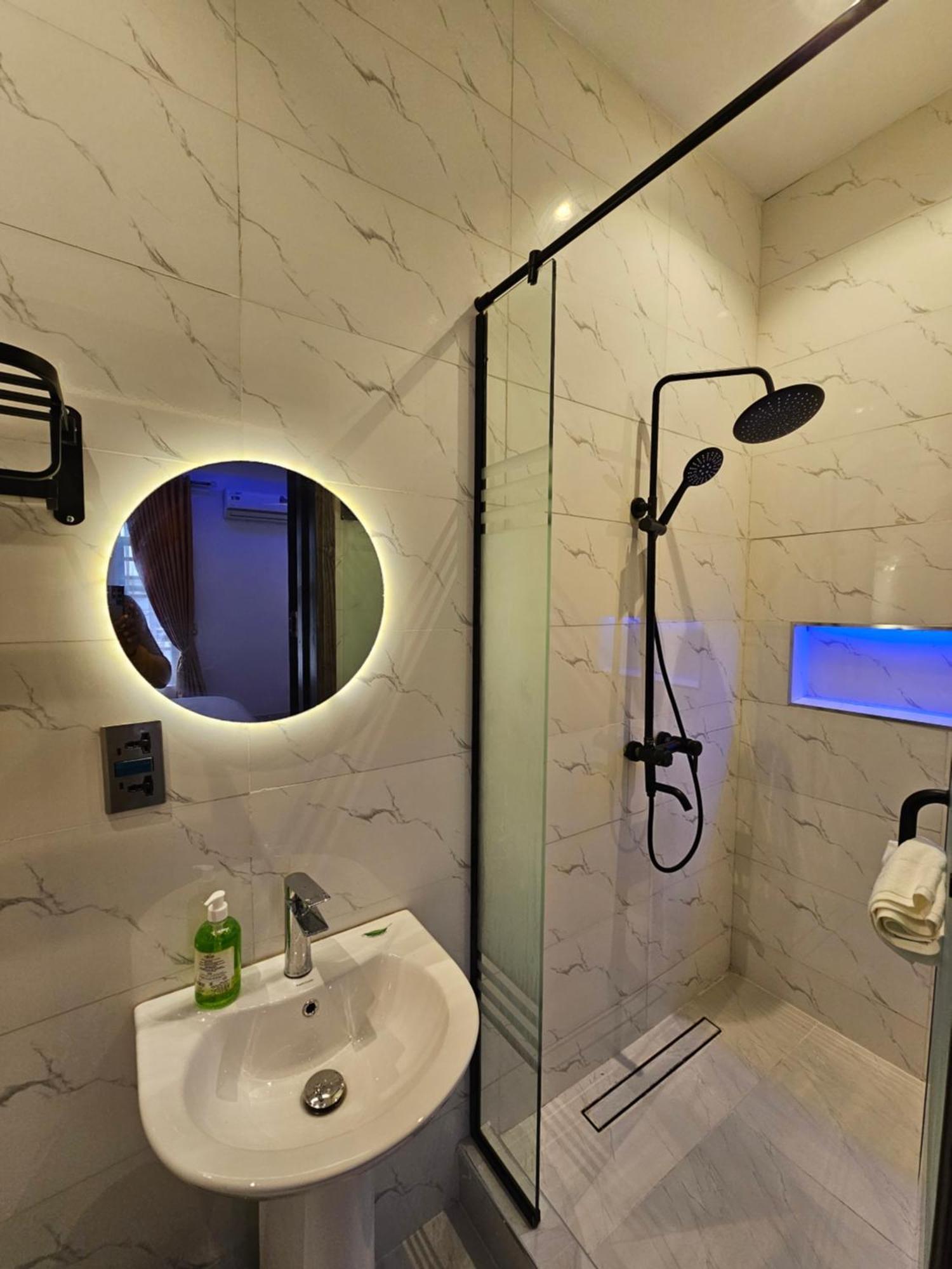 Sapphire Residences By Crystal Magodo อีเคจา ภายนอก รูปภาพ