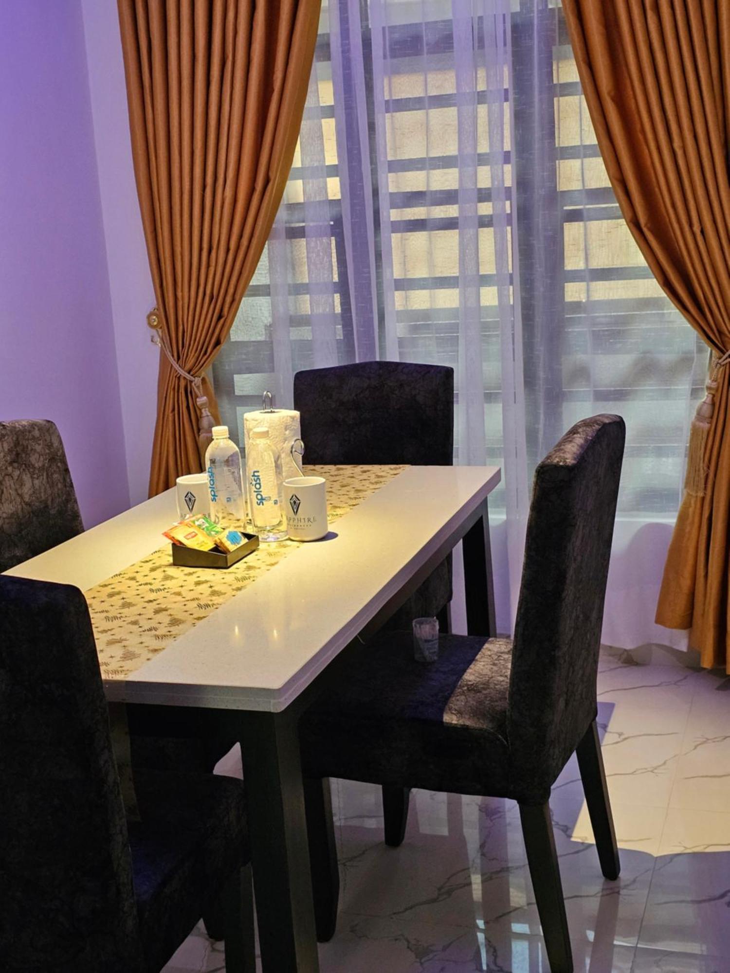 Sapphire Residences By Crystal Magodo อีเคจา ภายนอก รูปภาพ