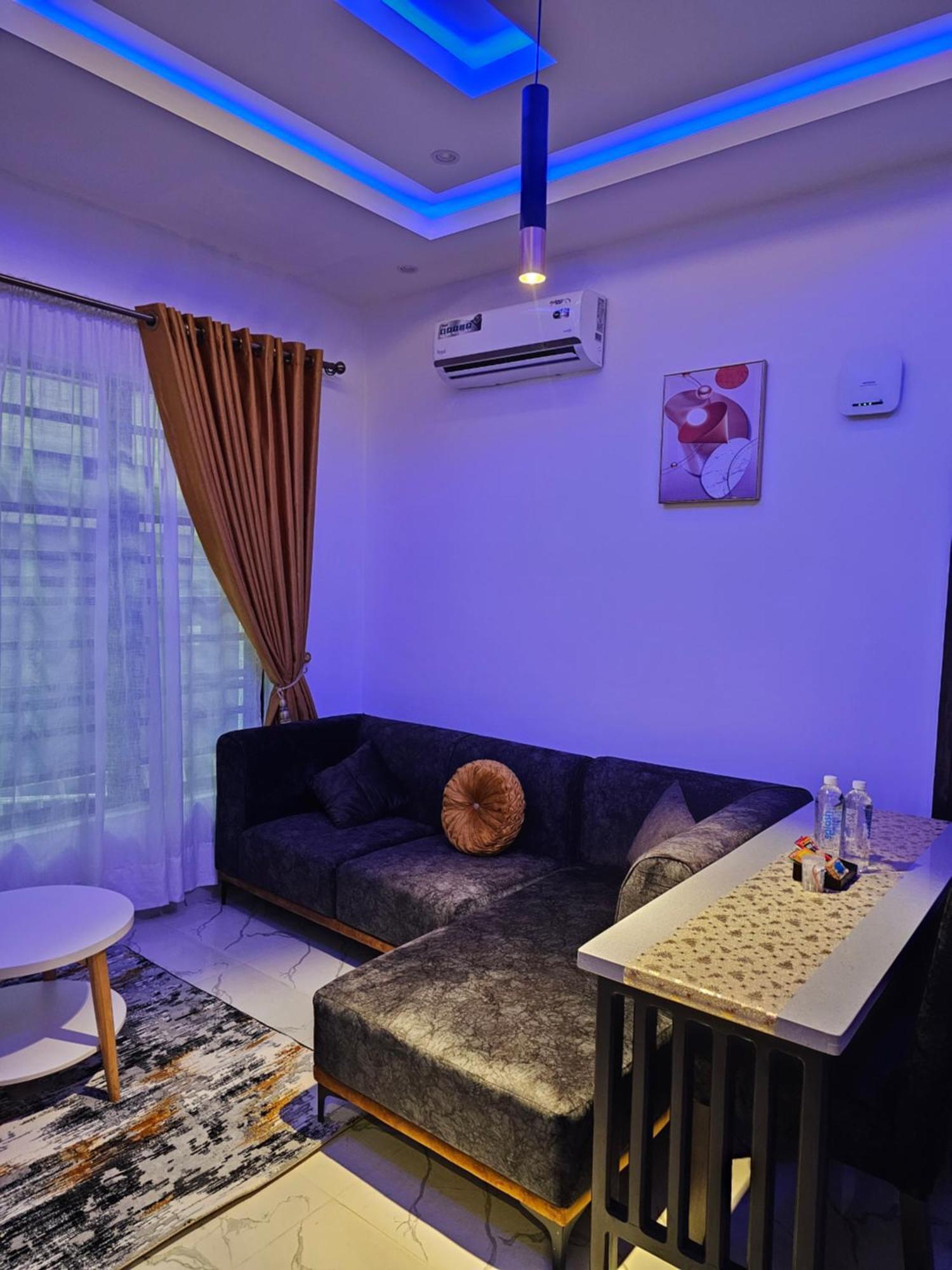 Sapphire Residences By Crystal Magodo อีเคจา ภายนอก รูปภาพ