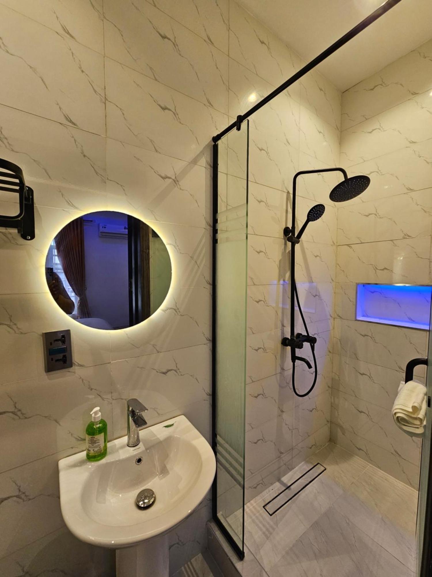 Sapphire Residences By Crystal Magodo อีเคจา ภายนอก รูปภาพ